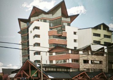 3 ambientes con cochera cubierta centro de Bariloche con vista alquiler permanente amoblado